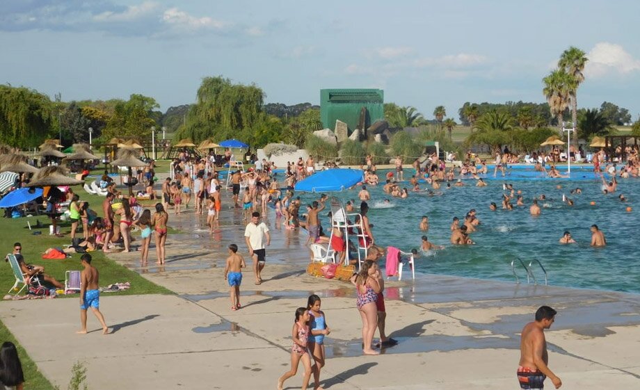 Balneario: mucha gente en el último domingo del año