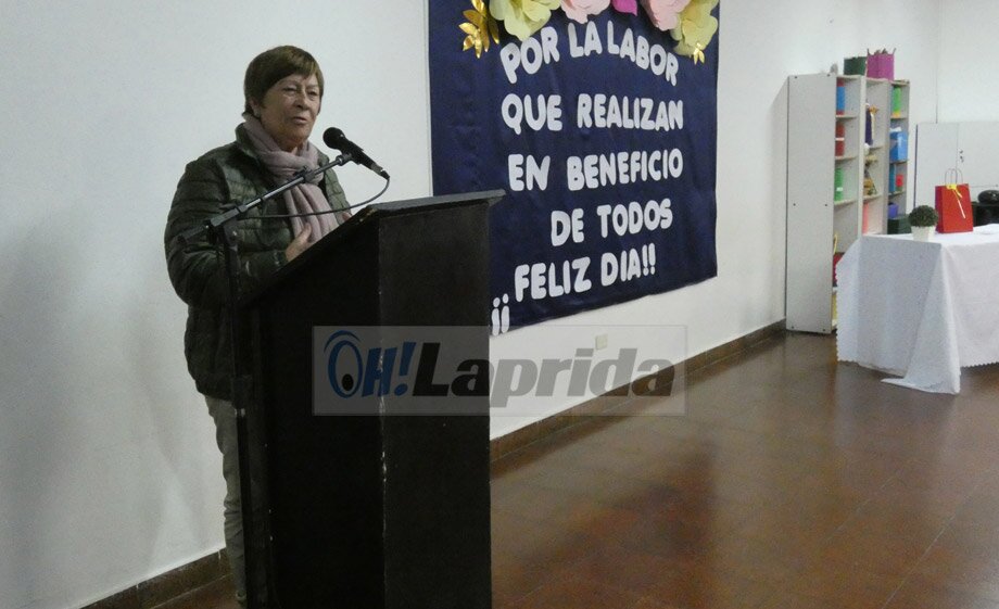 Reconocimientos y homenaje en un emotivo acto por el Día del Auxiliar de Educación