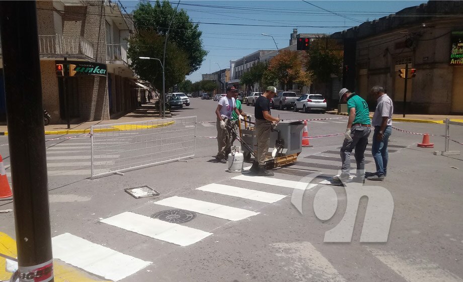 Habrá una X en las avenidas para facilitar el cruce de personas mayores